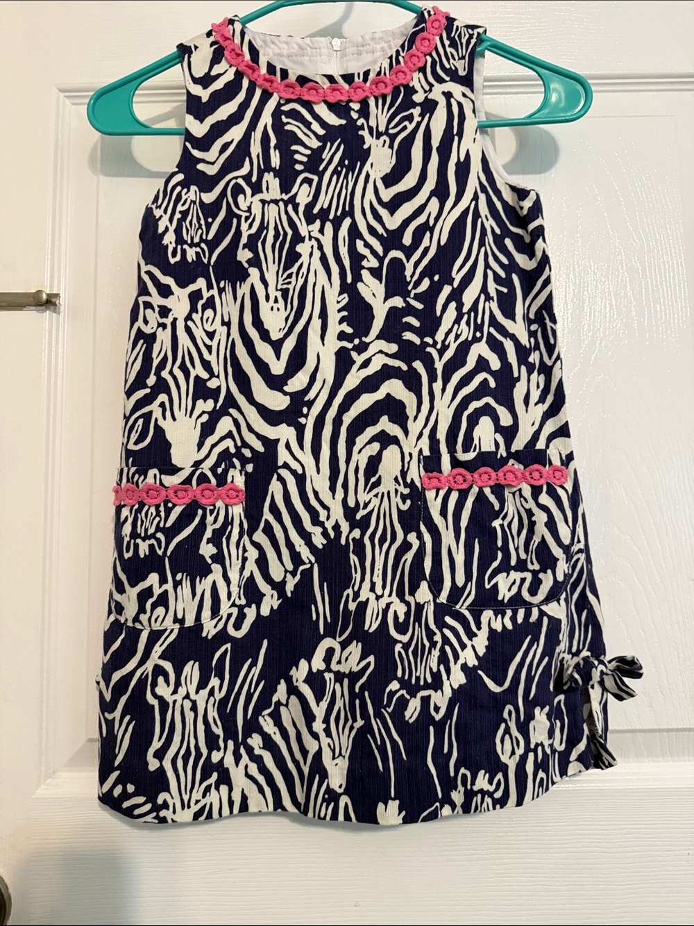 Lilly Pulitzer size 7 Girls Navy and White Zebra Print Dress with Pink Trim